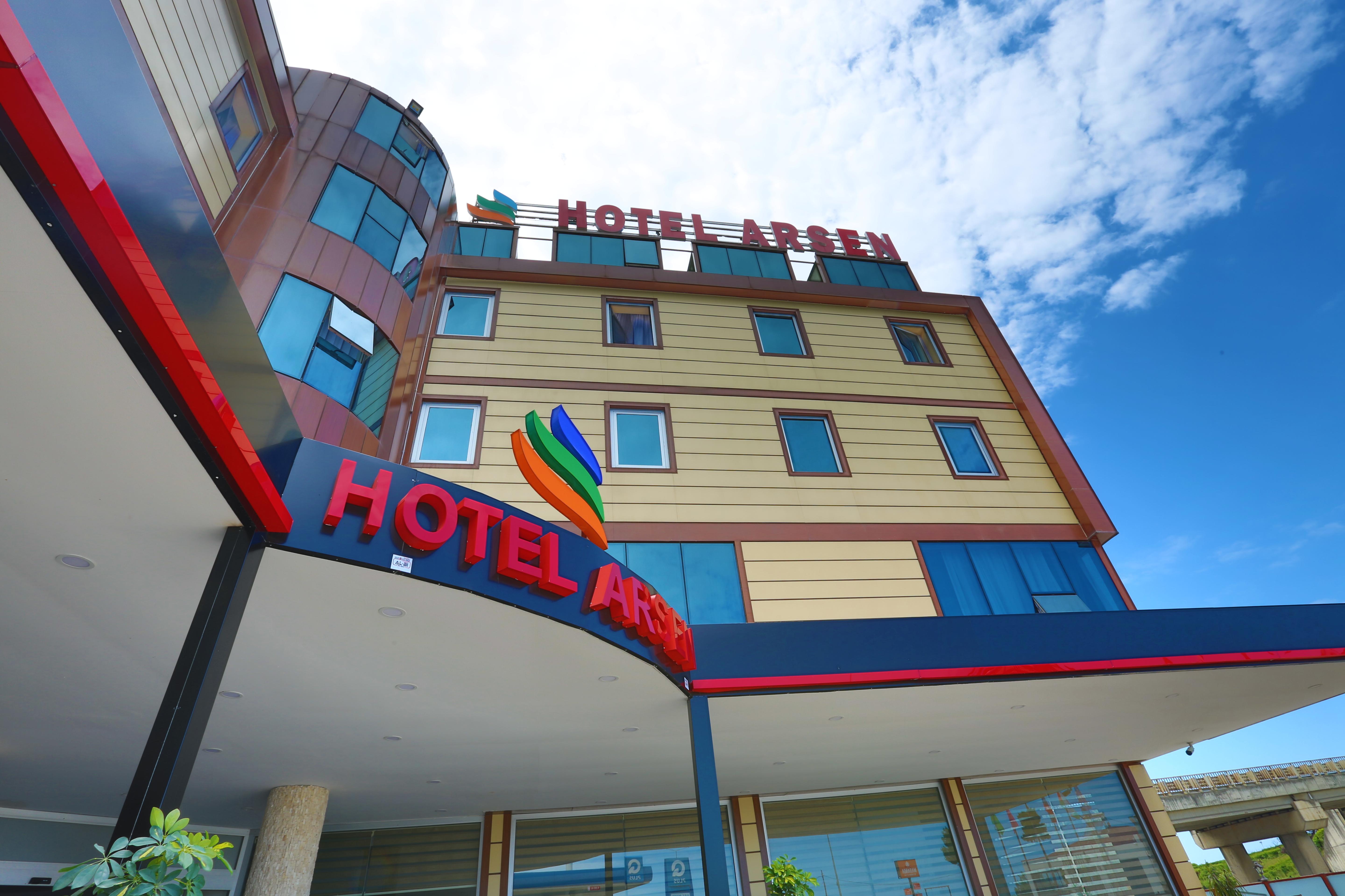 อาร์เซน โฮเทล Hotel อาร์ซิน ภายนอก รูปภาพ