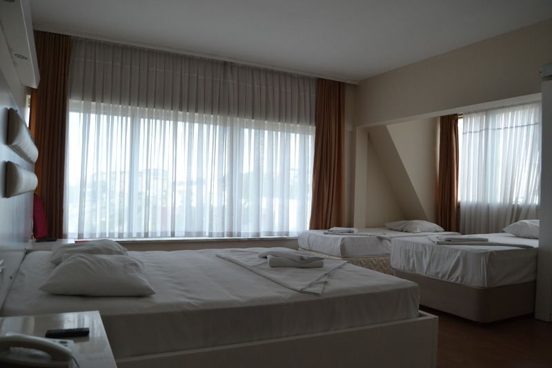 อาร์เซน โฮเทล Hotel อาร์ซิน ภายนอก รูปภาพ