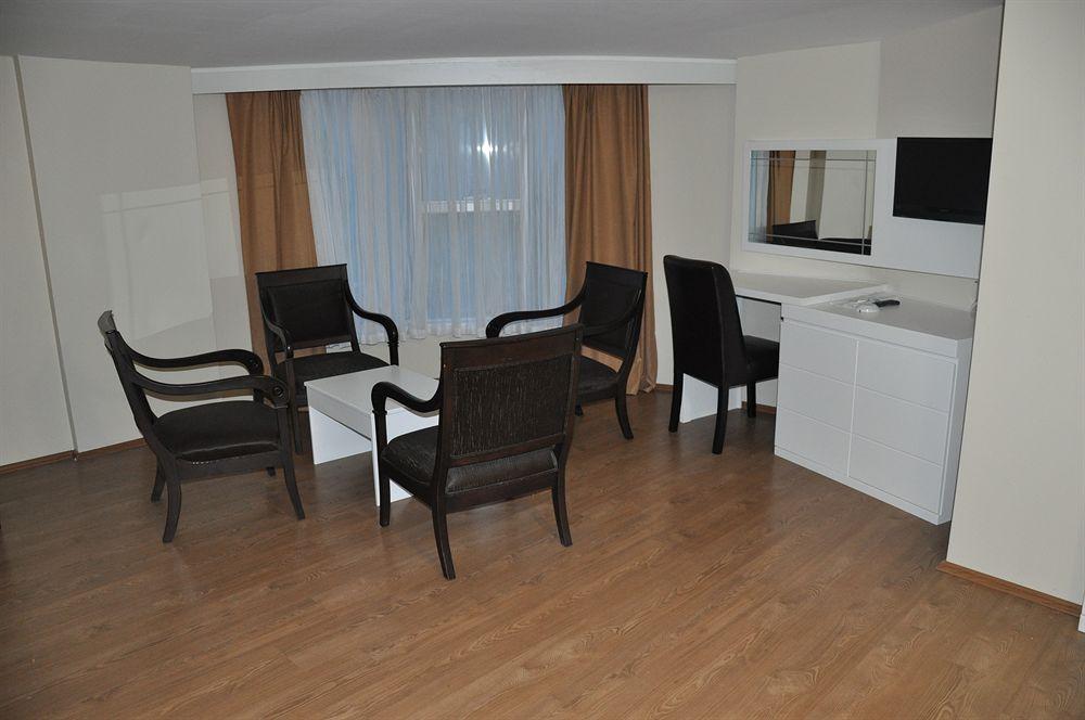 อาร์เซน โฮเทล Hotel อาร์ซิน ภายนอก รูปภาพ