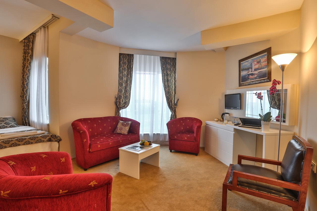 อาร์เซน โฮเทล Hotel อาร์ซิน ภายนอก รูปภาพ